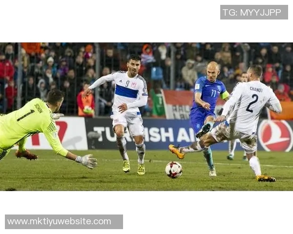 梅里诺世预赛进球贡献率高达36仅次哈兰德41展现大中锋实力